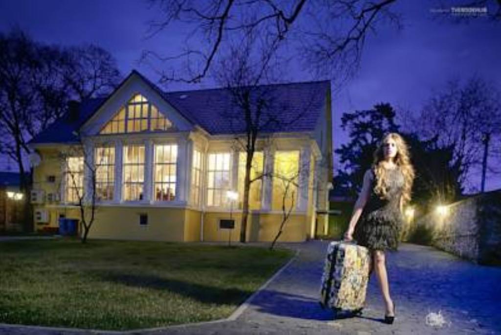Boutique Hotel Villa P 乌日霍罗德 外观 照片